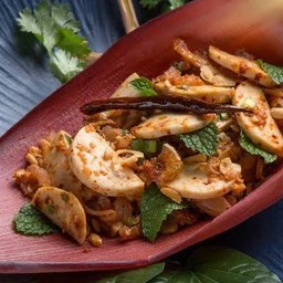 ยำหมูยอโบราณ(หมูยอหนังจากอุบลแท้)