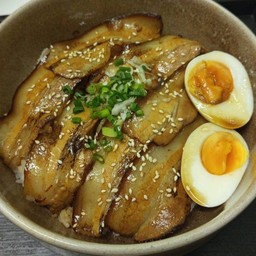 ข้าวหน้าหมูชาชู