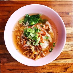 บะหมี่เกี๊ยว หมูแดง