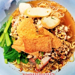 บะหมี่เก๋๊ยวต้มยำ
