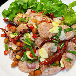 ยำ แหนม หมู