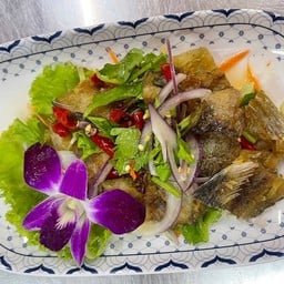 ยำปลาสลิด