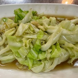 กะหล่ำผัดน้ำปลา