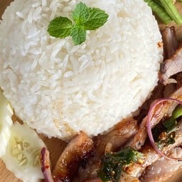 คุณตำรวจ อาหารตามสั่ง สุพรรณบุรี สาขา 4