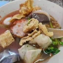 เจ๊หมวย เย็นตาโฟ บางกอก