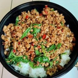 ข้าวราดกระเพราหมูสับ 3 กล่อง