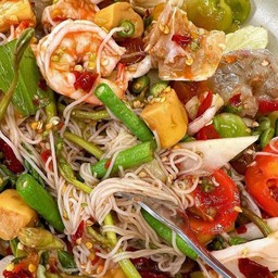 ตำซั่วรวมมิตรทะเล