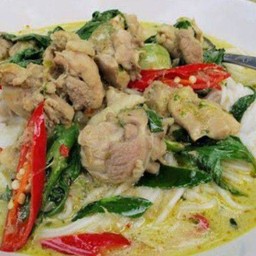 ขนมจีนแกงเขียวหมู