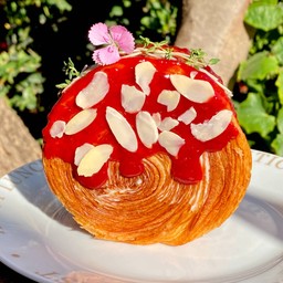 ทิมเบอร์ริงสตอเบอร์รี่ (Timber Ring)