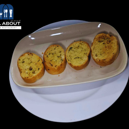 ขนมปังกระเทียม (4 ชิ้น)