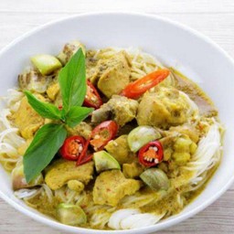 แกงเขียวหวานไก่ (เป็นกับ)