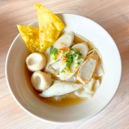 ก๋วยเตี๋ยวน้ำใส