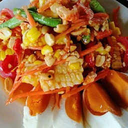 ตำข้าวโพด/ไข่เค็ม