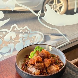 หมูกรอบคั่วพริกเกลือ