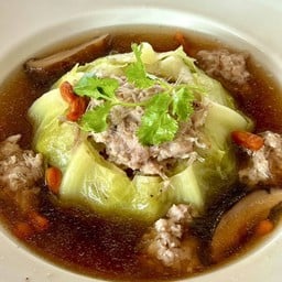 กะหล่ำปลียัดไส้หมูสับ (กับข้าว)