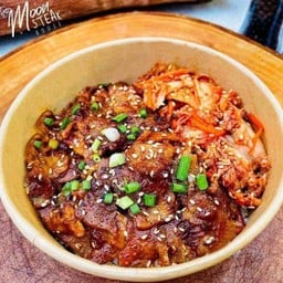 ข้าวหน้าหมูมิโซะกิมจิ