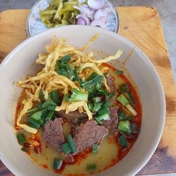 ข้าวซอยเนื้อ