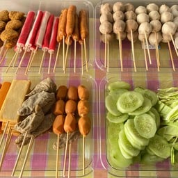 ขนมจีนน้ำเงี้ยวรสเด็ดเอลีชา หน้าห้างเจริญภัณฑ์