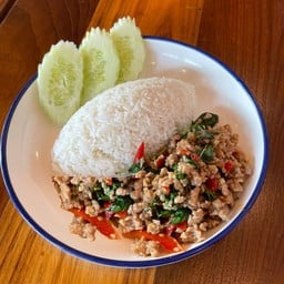 ข้าวกะเพราหมูสับ