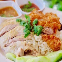ข้าวมันไก่ต้ม+ทอด(พิเศษ)