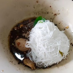 เส้นหมี่เนื้อ พิเศษ