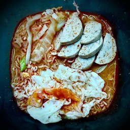 มาม่าต้มยำ..หม่ำกับหมูยอและไข่1ฟอง | Instand Noodle(Mama) W/Thai Pork Sausage In Spicy Thai Soup