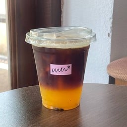Coffee with Passion Fruits Juice (กาแฟเสาวรส)