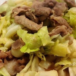 ผัดกะหล่ำหมูชิ้น