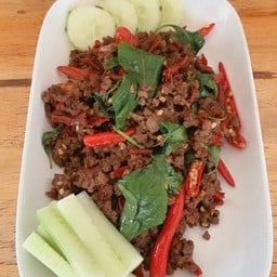 ข้าวผัดเผ็ดเนื้อใบยี่หร่า