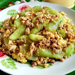 ผัดแตงกวาหมูสับ+ไข่