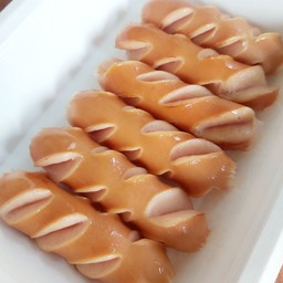 ไส้กรอกย่างเนย 6 ชิ้น