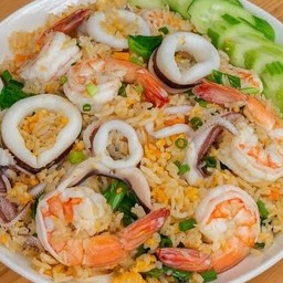 ข้าวผัดทะเล