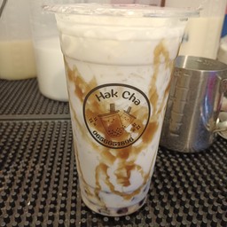 นมสดคาราเมลเย็น