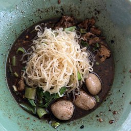 บะหมี่หมู พิเศษ