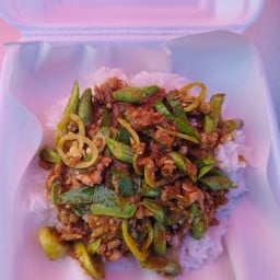 ใส่ใจแม่ประนอมอาหารตามสั่งก๋วยเตี๋ยว ใส่ใจแม่ประนอมอาหารตามสั่งก๋วยเตี๋ยว