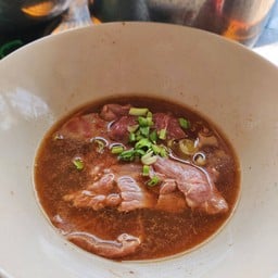 เนื้อหมกลวกไม่สุกมาก