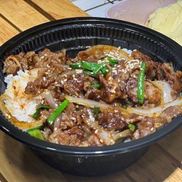 ข้าวหน้าเนื้อมองโกเลีย