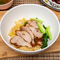 บะหมี่เกี๊ยวกุ้ง