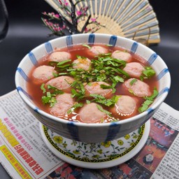 แกงจืดลูกชิ้นหมูข้าวหมากแดง  红糟猪肉丸汤