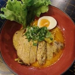 ข้าวซอยไก่อบ