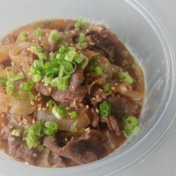 ข้าวหน้าเนื้อใจสวย