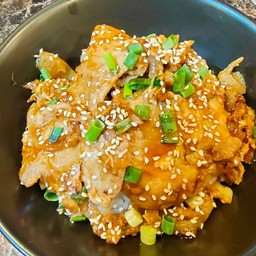 ข้าวหน้าหมูสไลด์