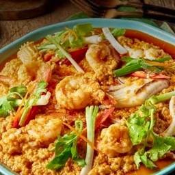 ผัดผงกะหรี่ทะเล