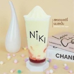 สตอเบอรี่นมสดปั่น