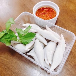 ปลาแหลมลวกจิ้ม4ไม้