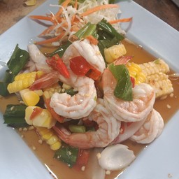 ยำข้าวโพด-กุ้งลวก