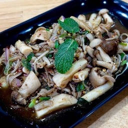 ลาบเห็ดรวม