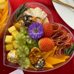 Charcuterie Mini Heart Set