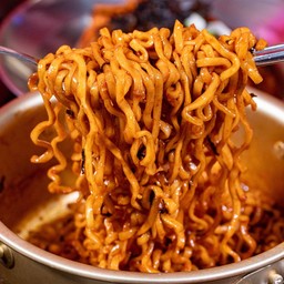 มาม่าเผ็ดแห้งเกาหลี