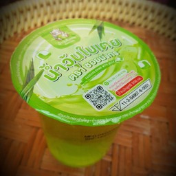 น้ำวุ้นใบเตย